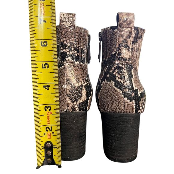 Blondo Boots Womens Size 7.5 Brown Snake Print Waterproof Ankle Booties Zip - Picture 5 of 11